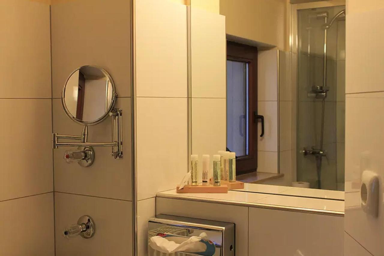 La Maison City-Messe-Arena Hotel Boardinghouse - Kontaktloser Self Check-In Kolonia Zewnętrze zdjęcie